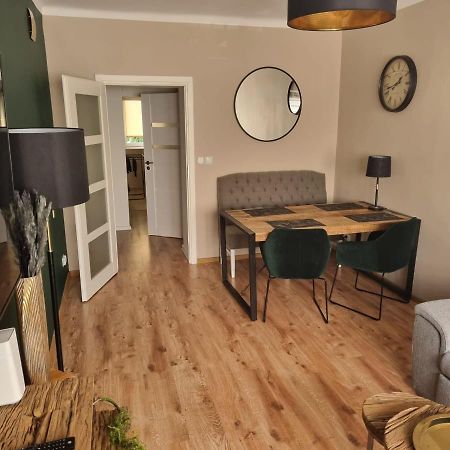 Apartament.Wolnosc Apartment Варшава Екстериор снимка